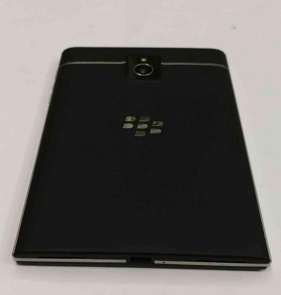 BlackBerry Passport 3/32GB Refurbished - Triveni World