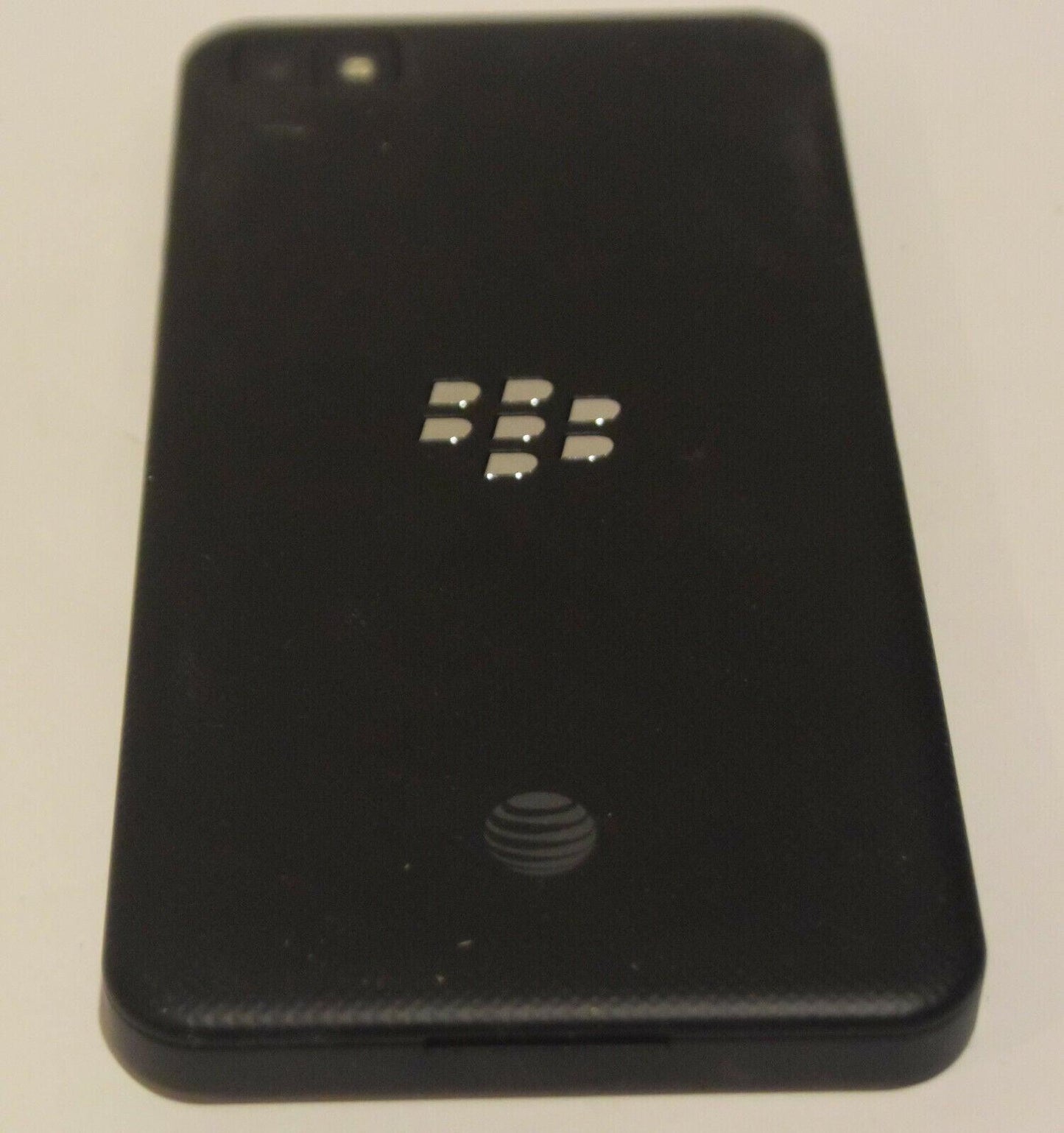 BlackBerry Z10 16GB Black (AT&T) Smartphone - Refurbished - Triveni World